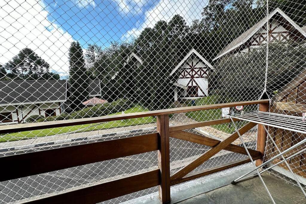 Apartamento Luxo Quatre Saisons Campos do Jordao Bagian luar foto